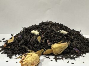 Must tee vaarikate ja kirssidega / Черный чай с малиной клюквой вишней