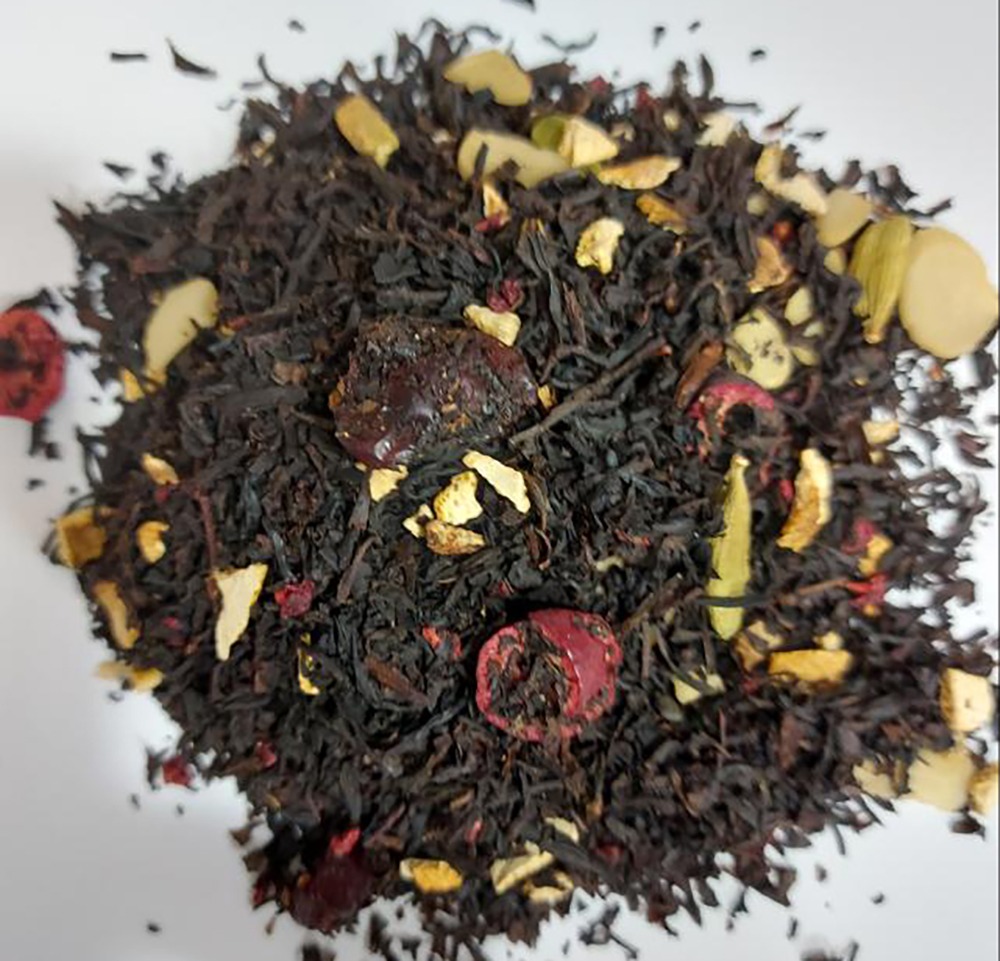 Must tee vaarikate, jõhvikate / Черный чай с малиной, клюквой